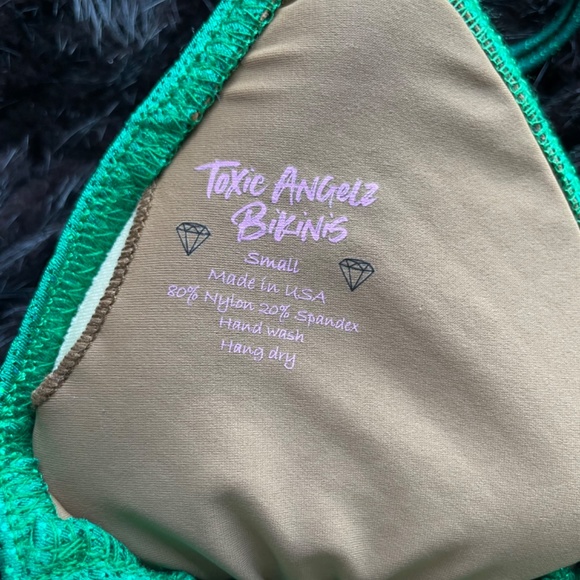 Toxic Angelz Competition Suit - Picture 6 of 7